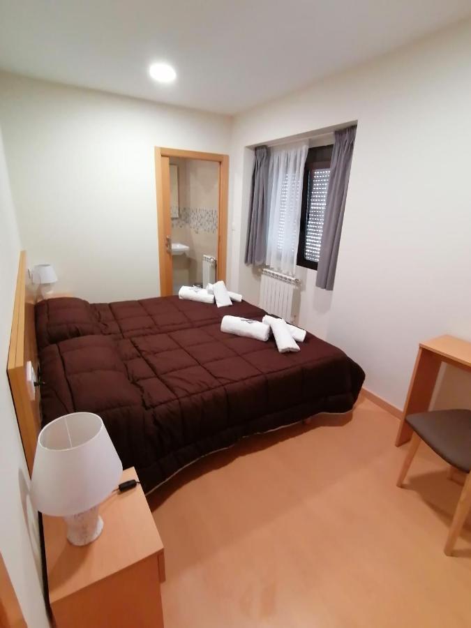 Hospedaxe Casa Avelina Hotell Palas de Rei Rum bild